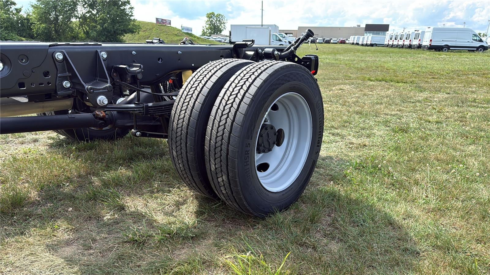 2026 Ford Super Duty F-450 DRW XL CHASSIS ONLY