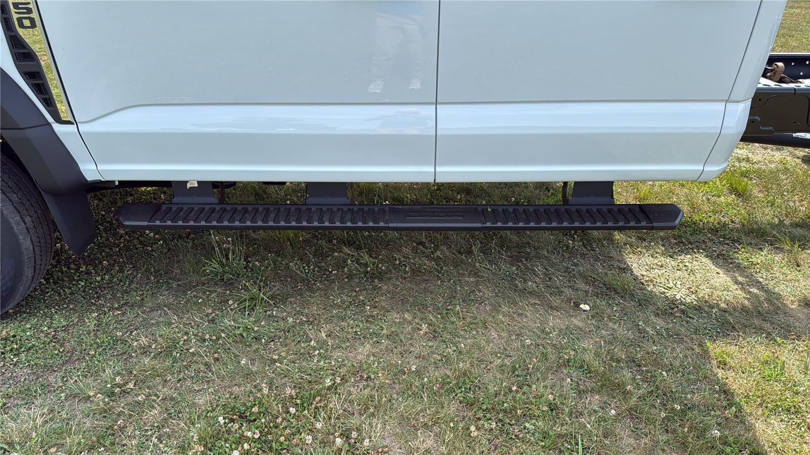 2026 Ford Super Duty F-450 DRW XL CHASSIS ONLY