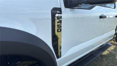 2026 Ford Super Duty F-450 DRW XL CHASSIS ONLY