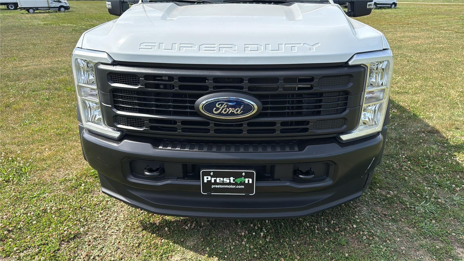 2026 Ford Super Duty F-450 DRW XL CHASSIS ONLY