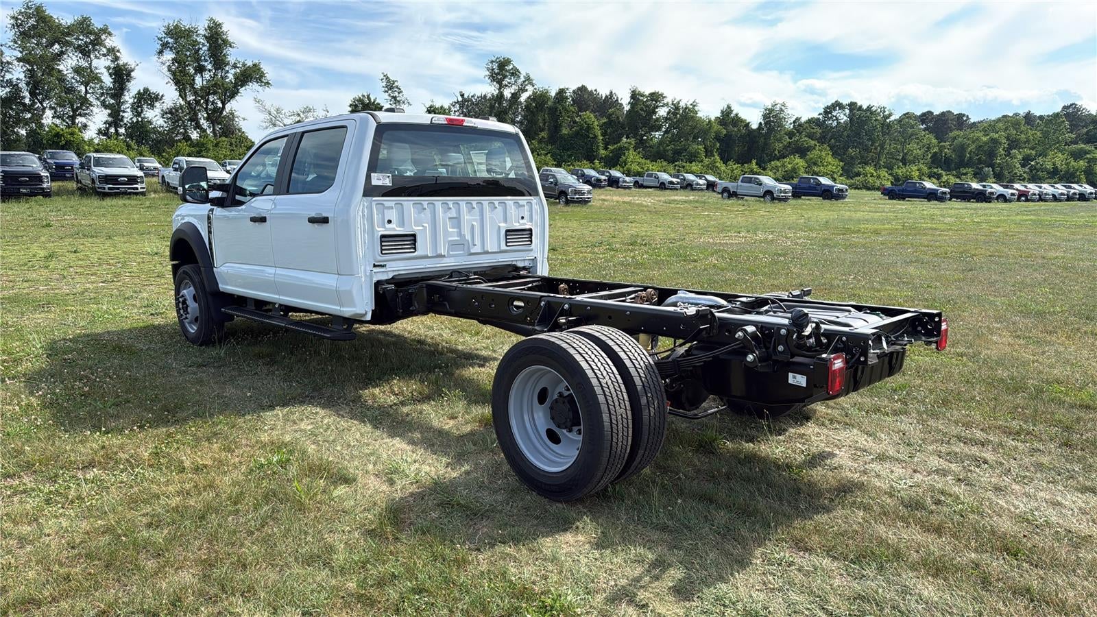 2026 Ford Super Duty F-450 DRW XL CHASSIS ONLY