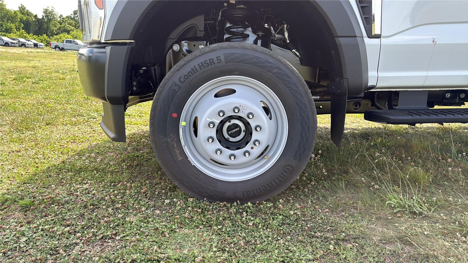 2026 Ford Super Duty F-450 DRW XL CHASSIS ONLY
