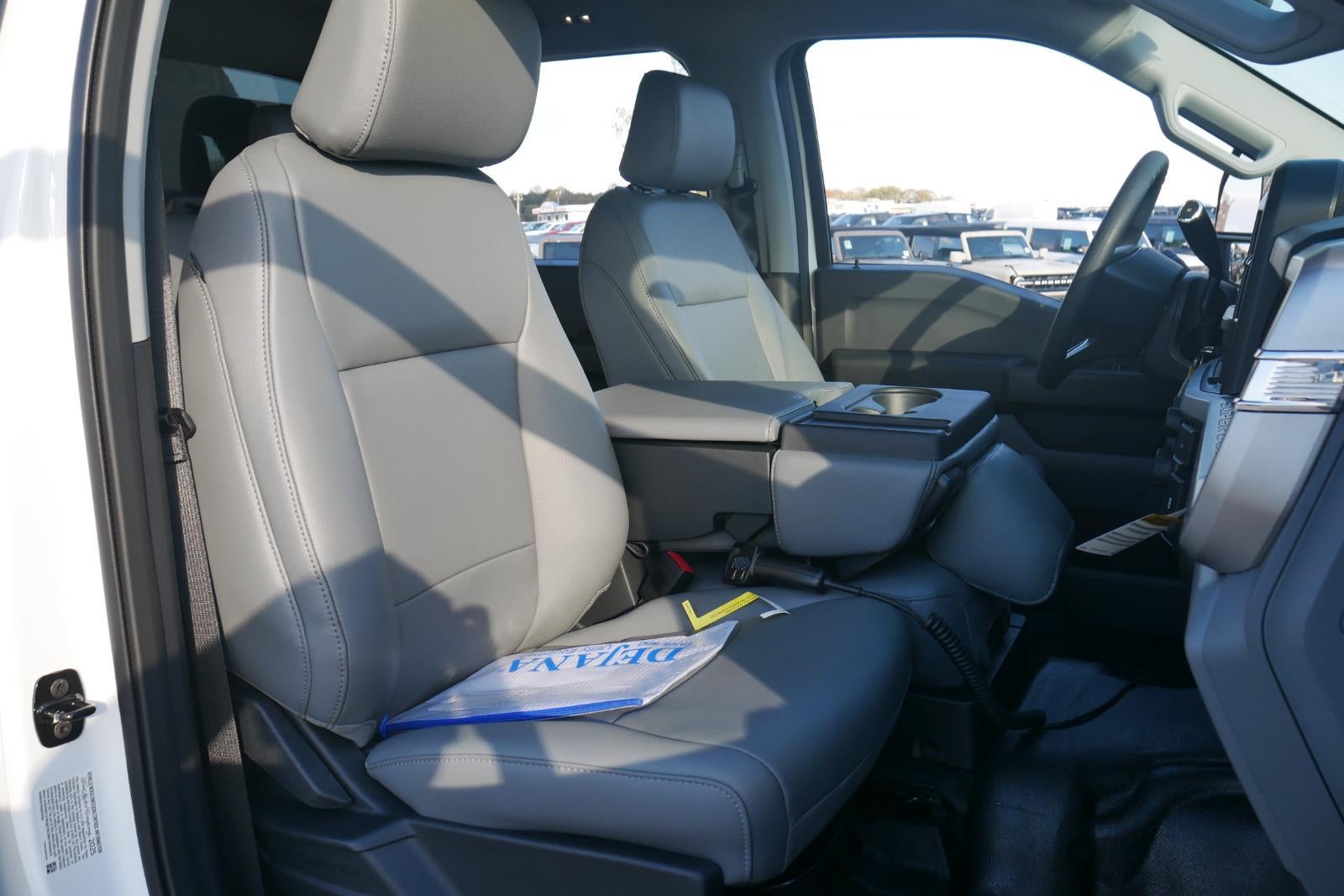 2025 Ford Super Duty F-450 DRW XL