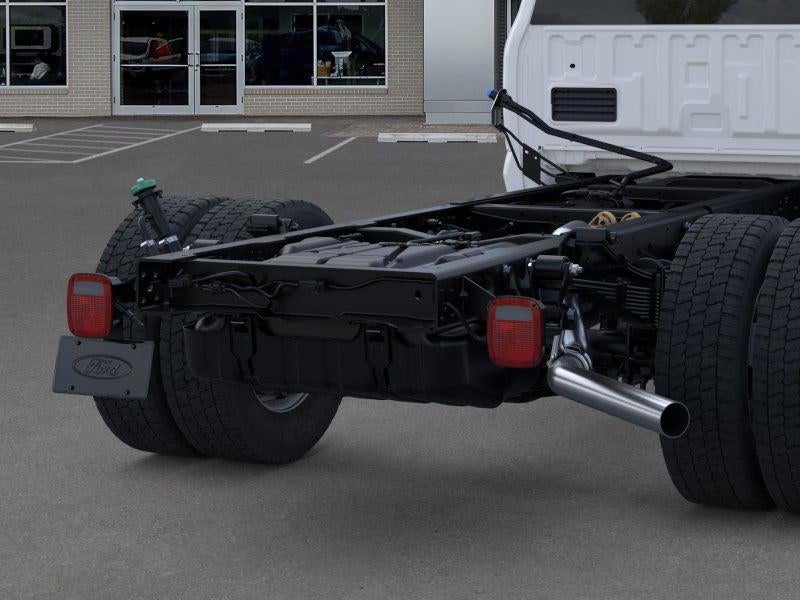 2025 Ford Super Duty F-450 DRW XLT