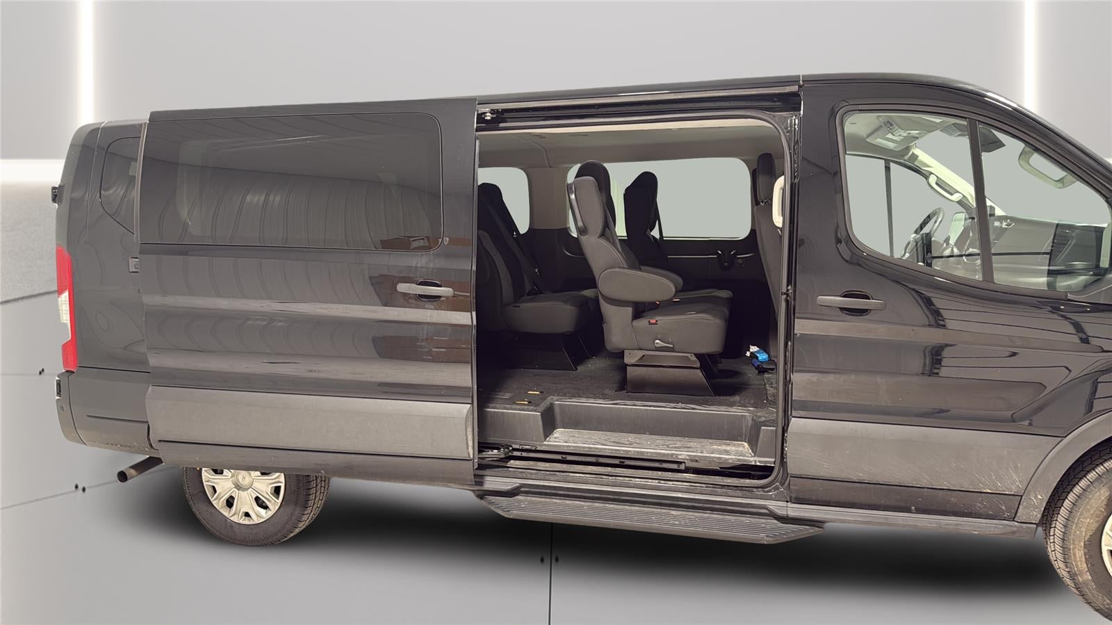2023 Ford Transit 350 XLT