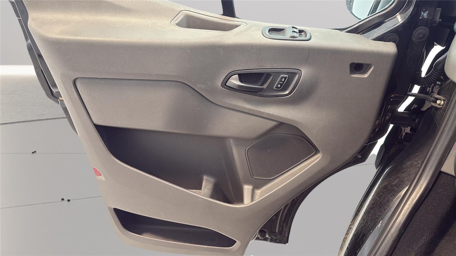 2023 Ford Transit 350 XLT