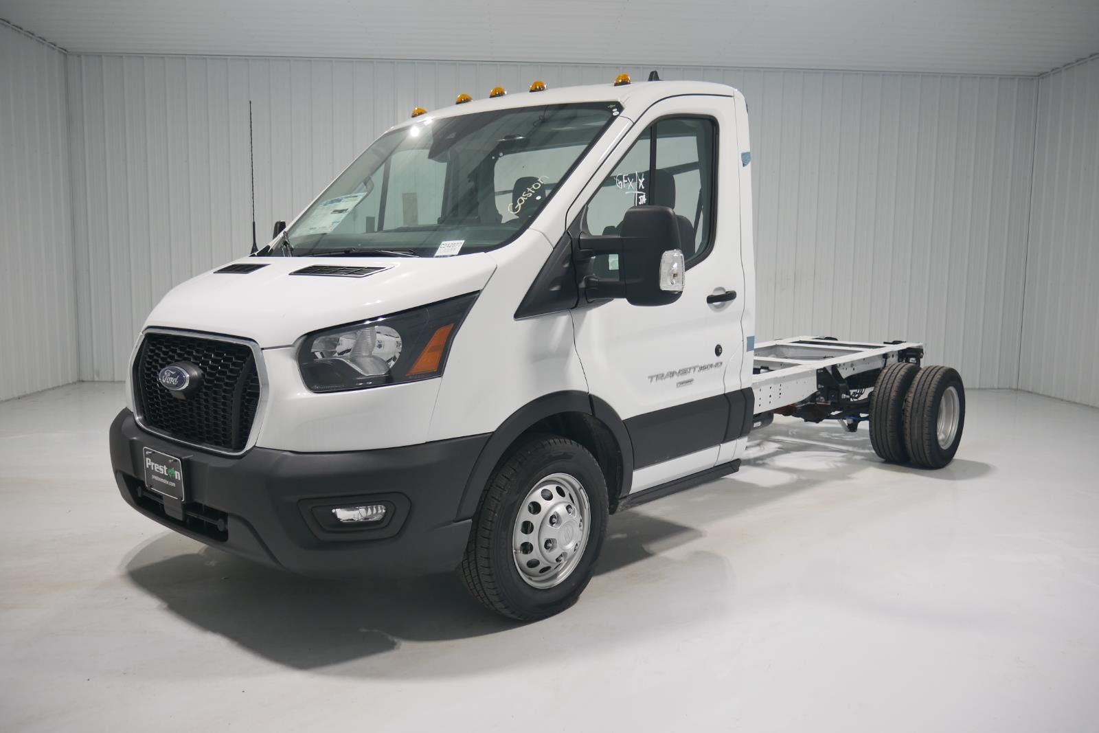 2024 Ford Transit Cutaway 14' DURACUBE ALUMINUM BODY ROLL UP DOOR