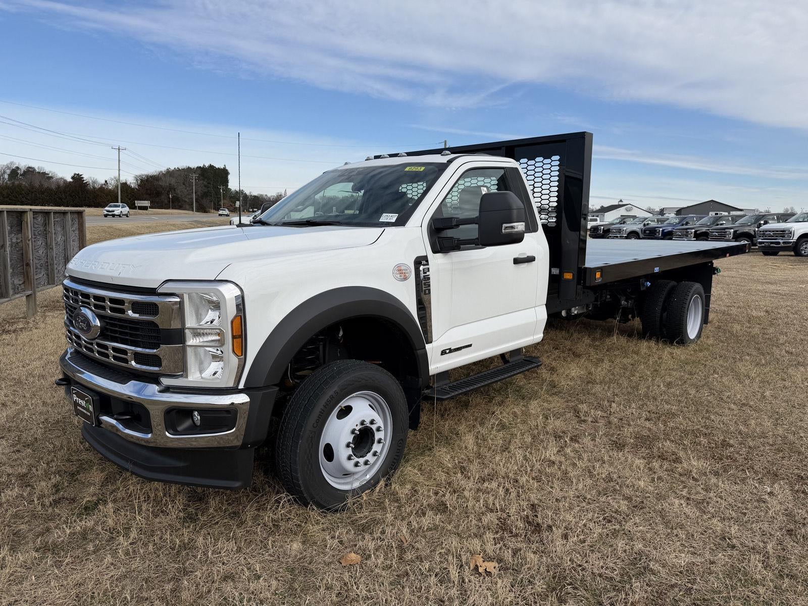 2025 Ford Super Duty F-550 DRW KNAPHEIDE 16' HEAVY DUTY PLATFORM BODY, SLIDING WINCHES AND STRAPS, 48" UNDERBODY TOOLBOX, FULL COMBO HITCH