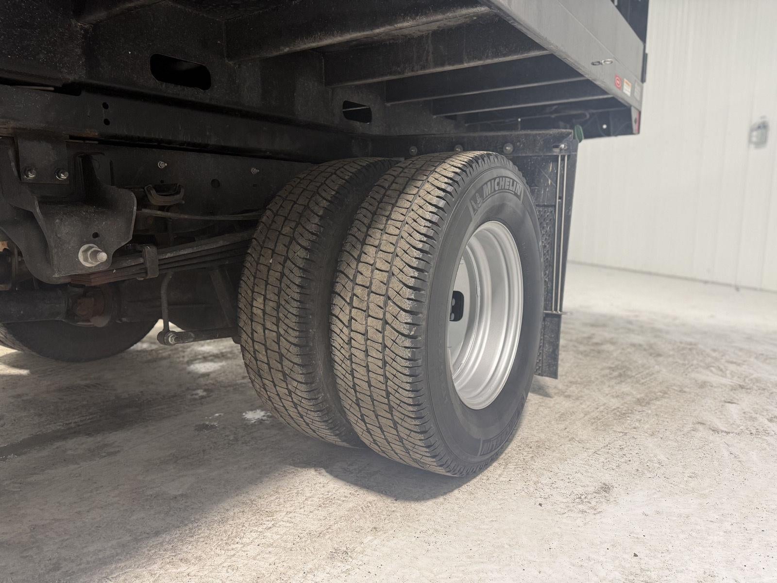 2024 Ford Super Duty F-350 DRW XL