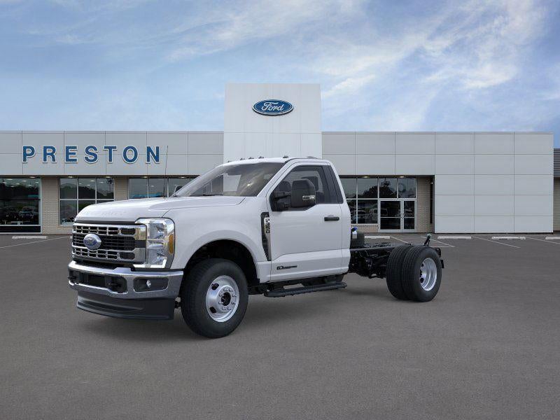 2026 Ford Super Duty F-350 DRW XL