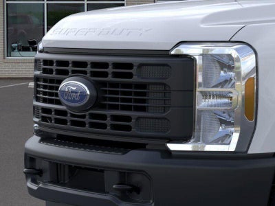 2026 Ford Super Duty F-350 DRW XL CHASSIS ONLY