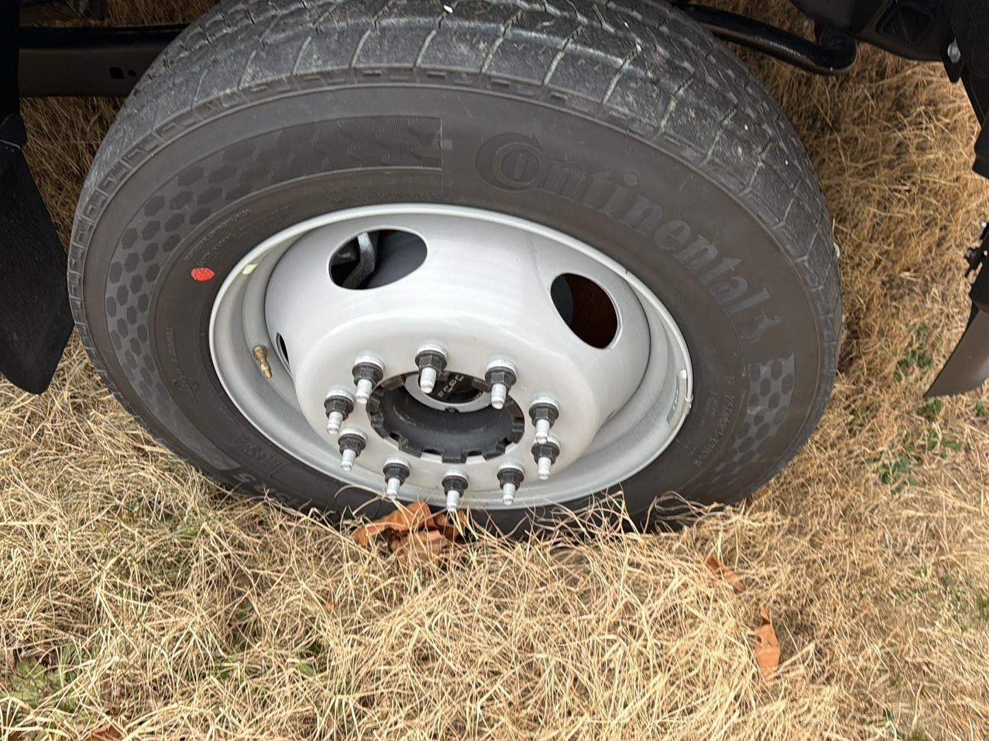 2026 Ford Super Duty F-550 DRW XL CHASSIS ONLY