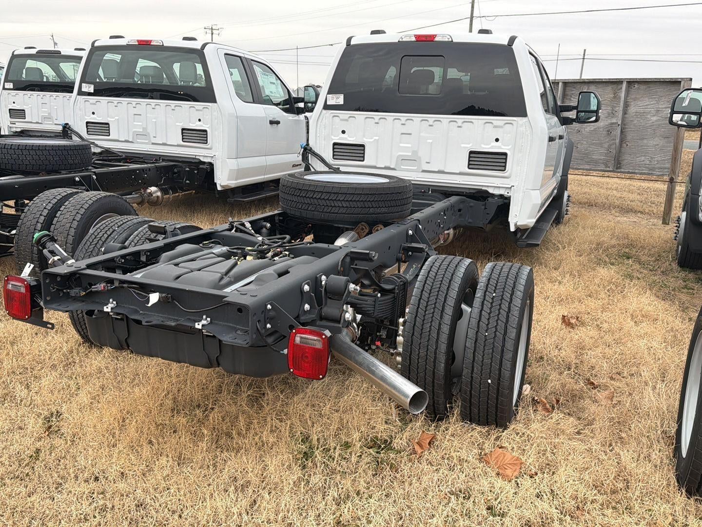 2026 Ford Super Duty F-550 DRW XL CHASSIS ONLY