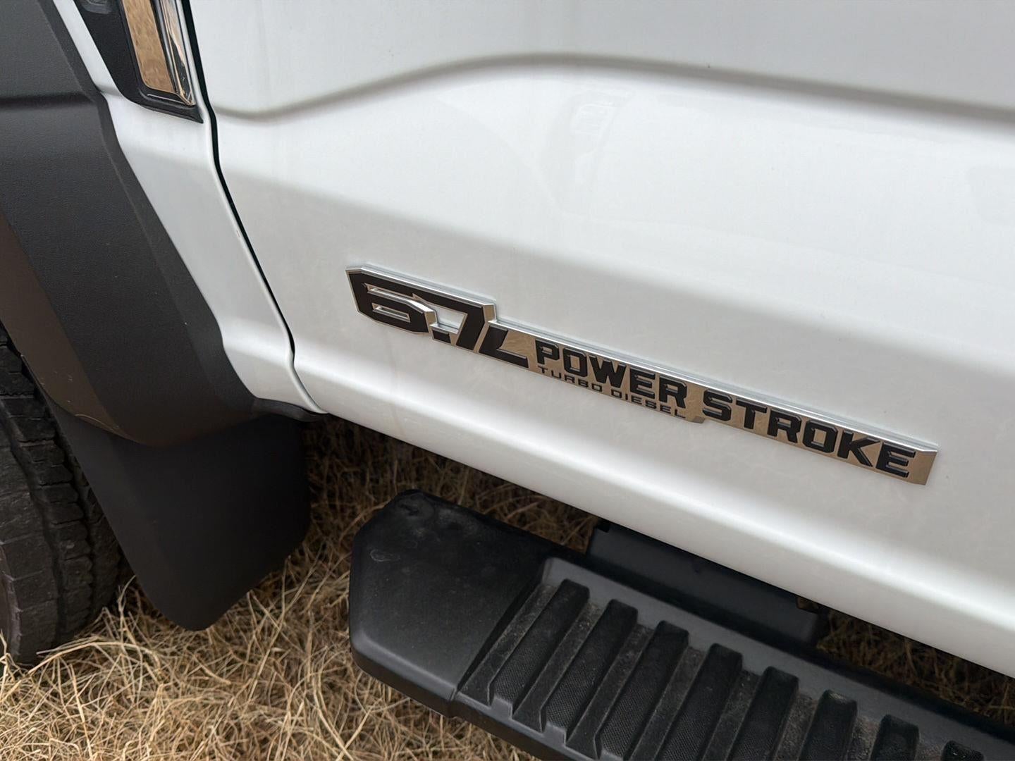 2026 Ford Super Duty F-550 DRW XL CHASSIS ONLY