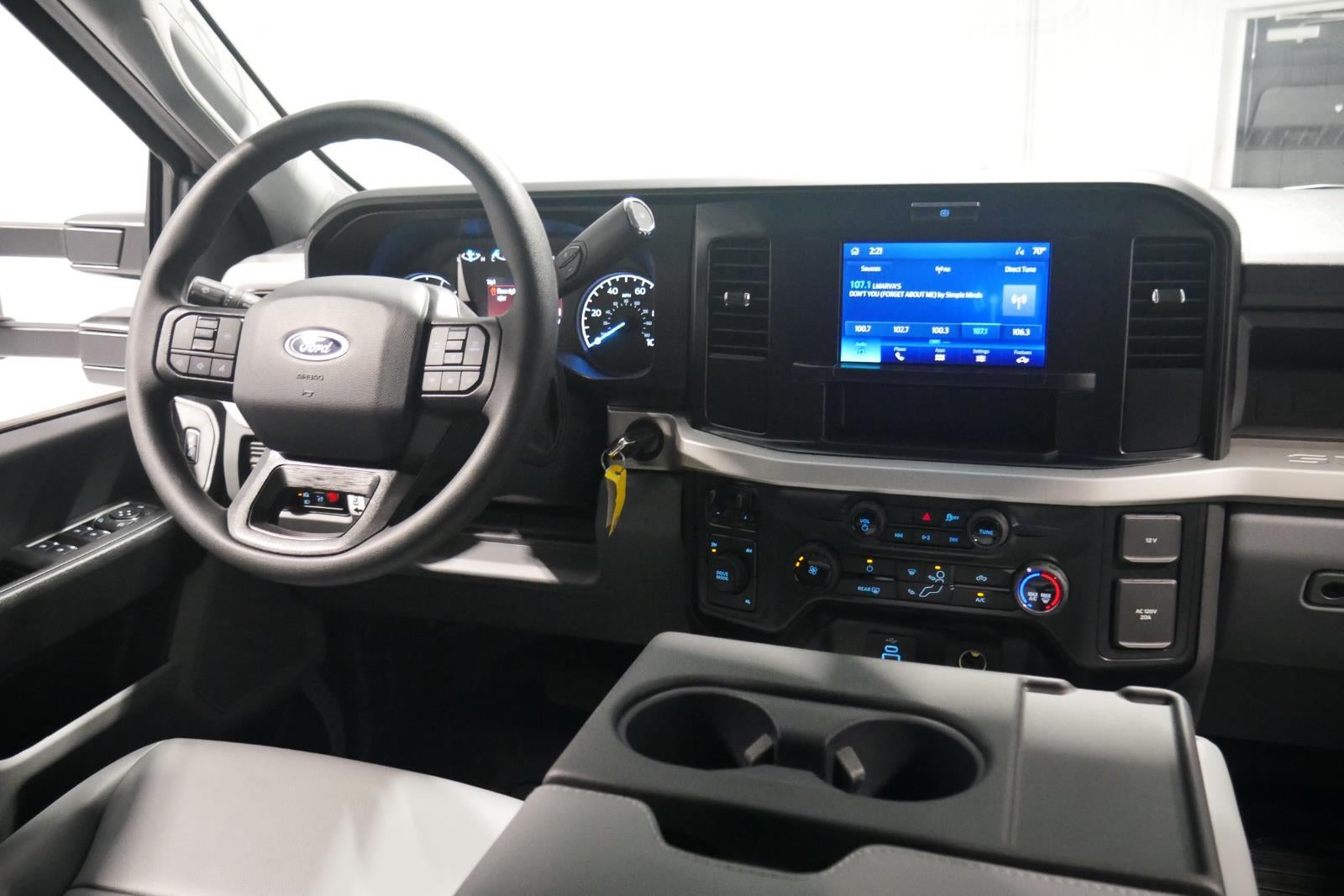 2026 Ford Super Duty F-550 DRW XL