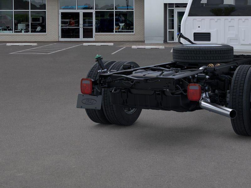 2025 Ford Super Duty F-550 DRW XL