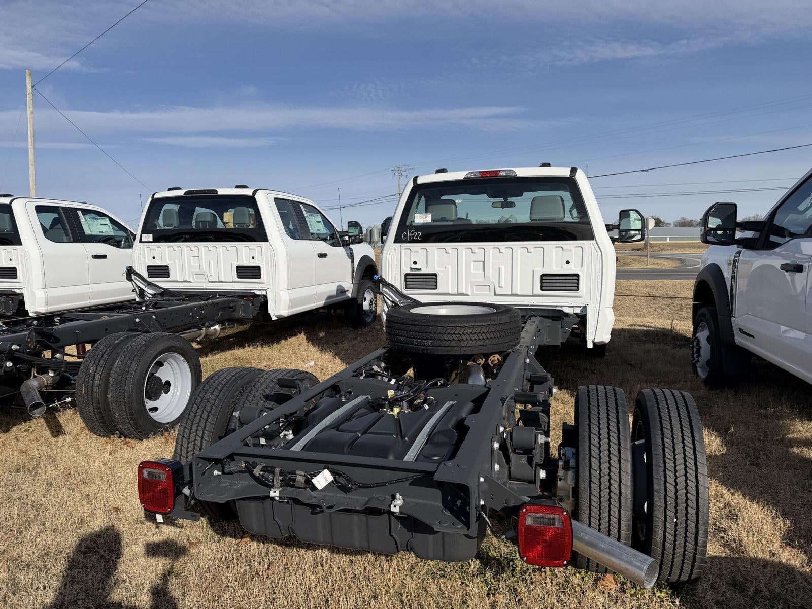 2025 Ford Super Duty F-550 DRW XL