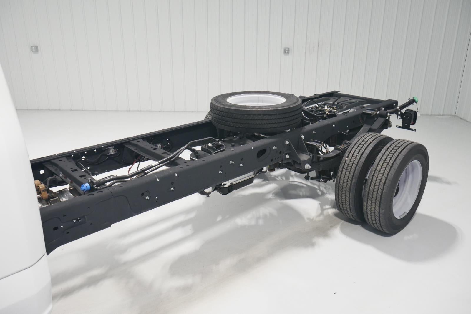 2024 Ford Super Duty F-550 DRW XLT CHASSIS ONLY