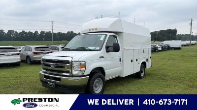 2027 Ford E-Series Cutaway 10' KNAPHEIDE KUV KIGH ROOF ENCLOSED SERVICE BODY, MASTER LOCK SYSTEM, CLASS V HITCH, 3 BOW LADDER RACK