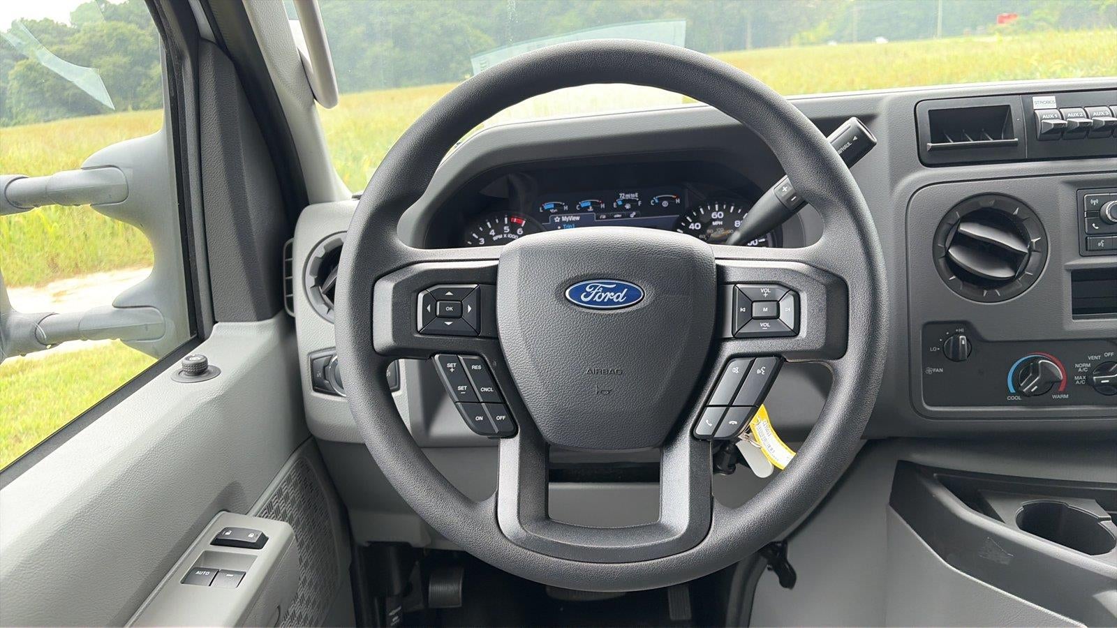 2027 Ford E-Series Cutaway 10' KNAPHEIDE KUV KIGH ROOF ENCLOSED SERVICE BODY, MASTER LOCK SYSTEM, CLASS V HITCH, 3 BOW LADDER RACK