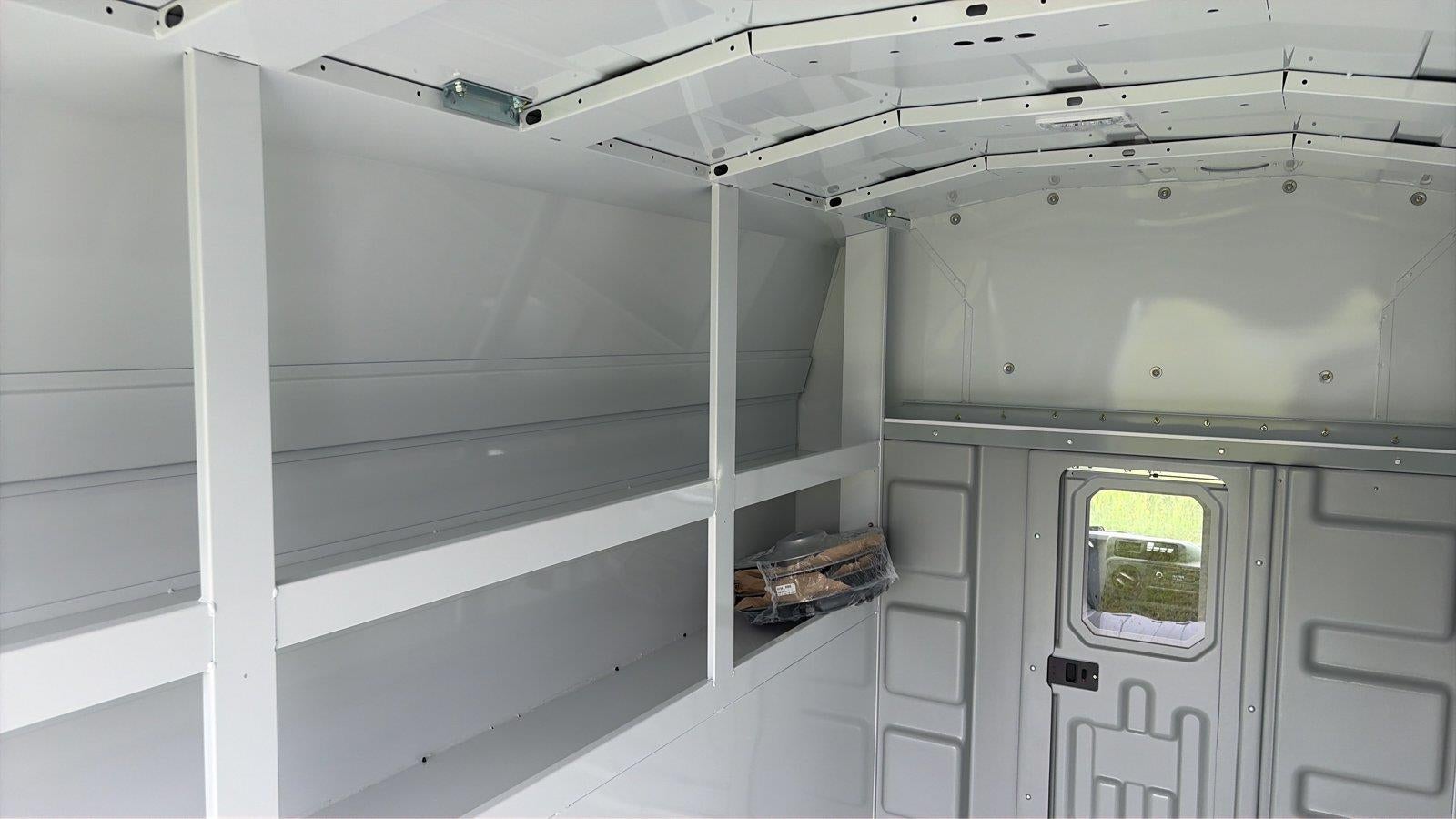 2027 Ford E-Series Cutaway 10' KNAPHEIDE KUV KIGH ROOF ENCLOSED SERVICE BODY, MASTER LOCK SYSTEM, CLASS V HITCH, 3 BOW LADDER RACK