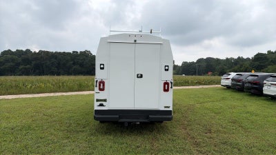 2027 Ford E-Series Cutaway 10' KNAPHEIDE KUV KIGH ROOF ENCLOSED SERVICE BODY, MASTER LOCK SYSTEM, CLASS V HITCH, 3 BOW LADDER RACK