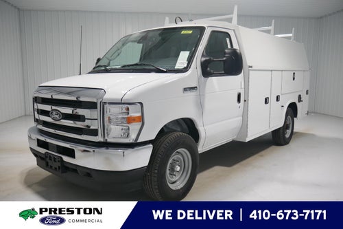 2026 Ford E-Series Cutaway E-350 10FT KNAPHEIDE KUV ENCLOSED SERVICE BODY, MASTER LOCK SYSTEM CLASS V HITCH 3 BOW LADDER RACK