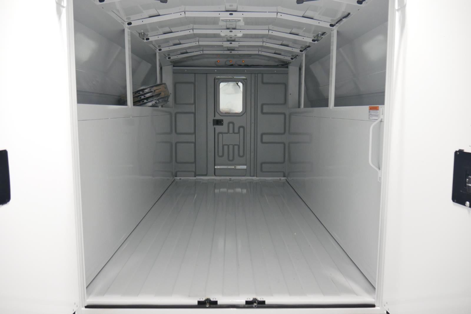 2026 Ford E-Series Cutaway E-350 10FT KNAPHEIDE KUV ENCLOSED SERVICE BODY, MASTER LOCK SYSTEM CLASS V HITCH 3 BOW LADDER RACK