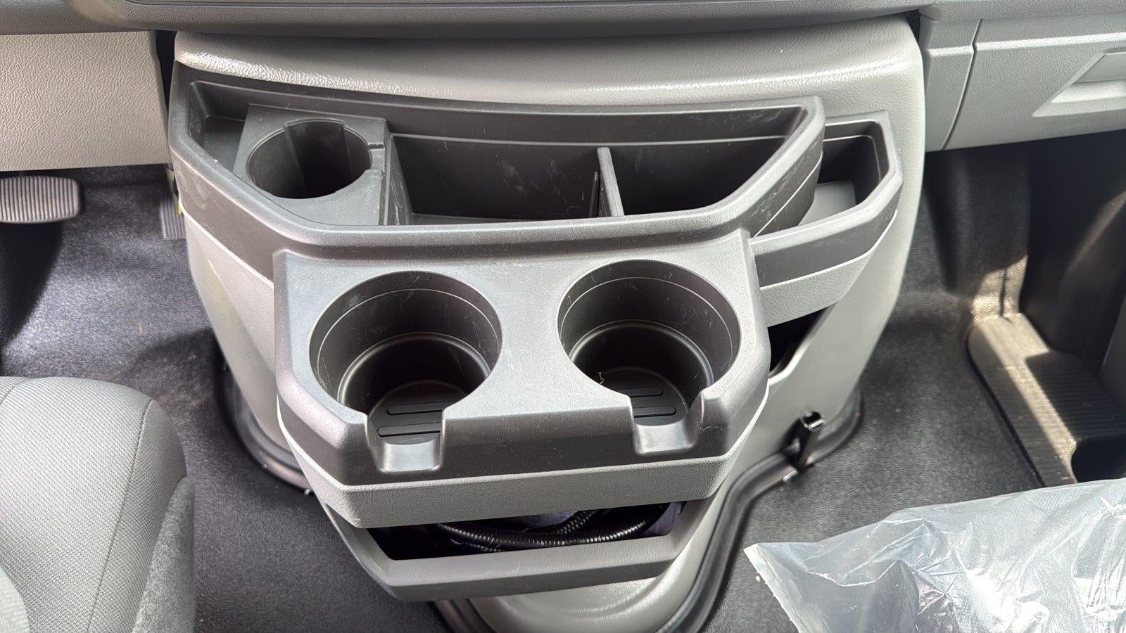 2027 Ford E-Series Cutaway Base