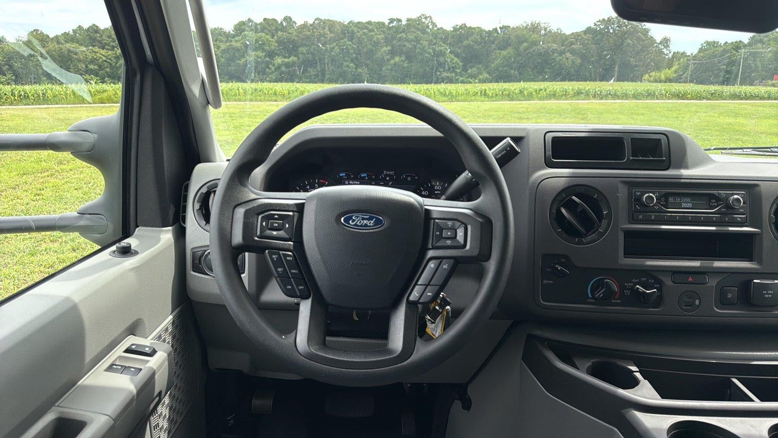 2027 Ford E-Series Cutaway Base