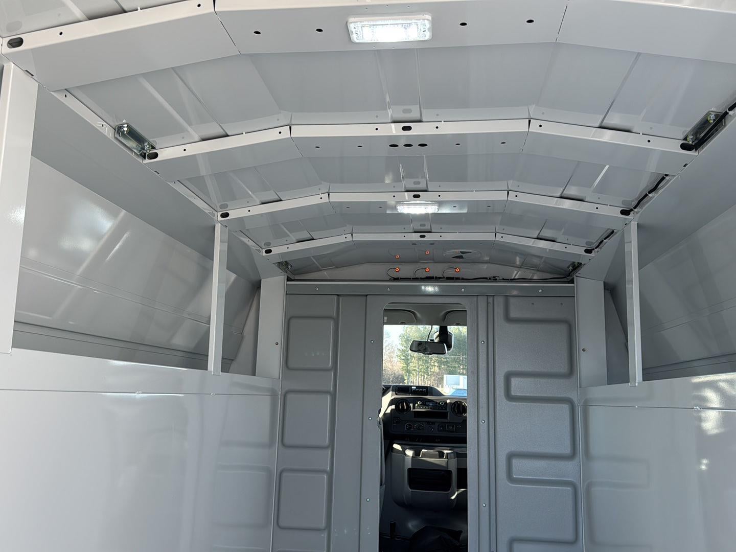 2026 Ford E-Series Cutaway Base