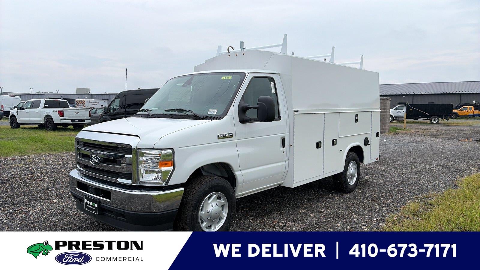 2027 Ford E-Series Cutaway 10' KNAPHEIDE KUV MID ROOF ENCLOSED SERVICE BODY, CLASS V HITCH, 3 BOW LADDER RACKS, MASTER LOCK SYSTEM