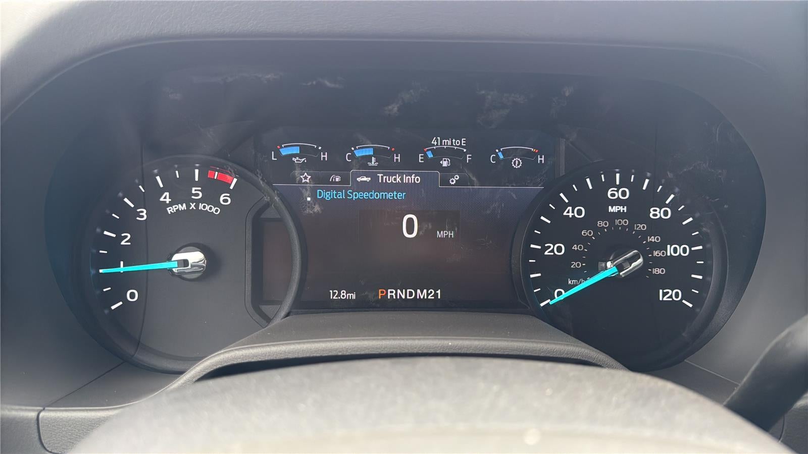 2027 Ford E305t E-350 SRW