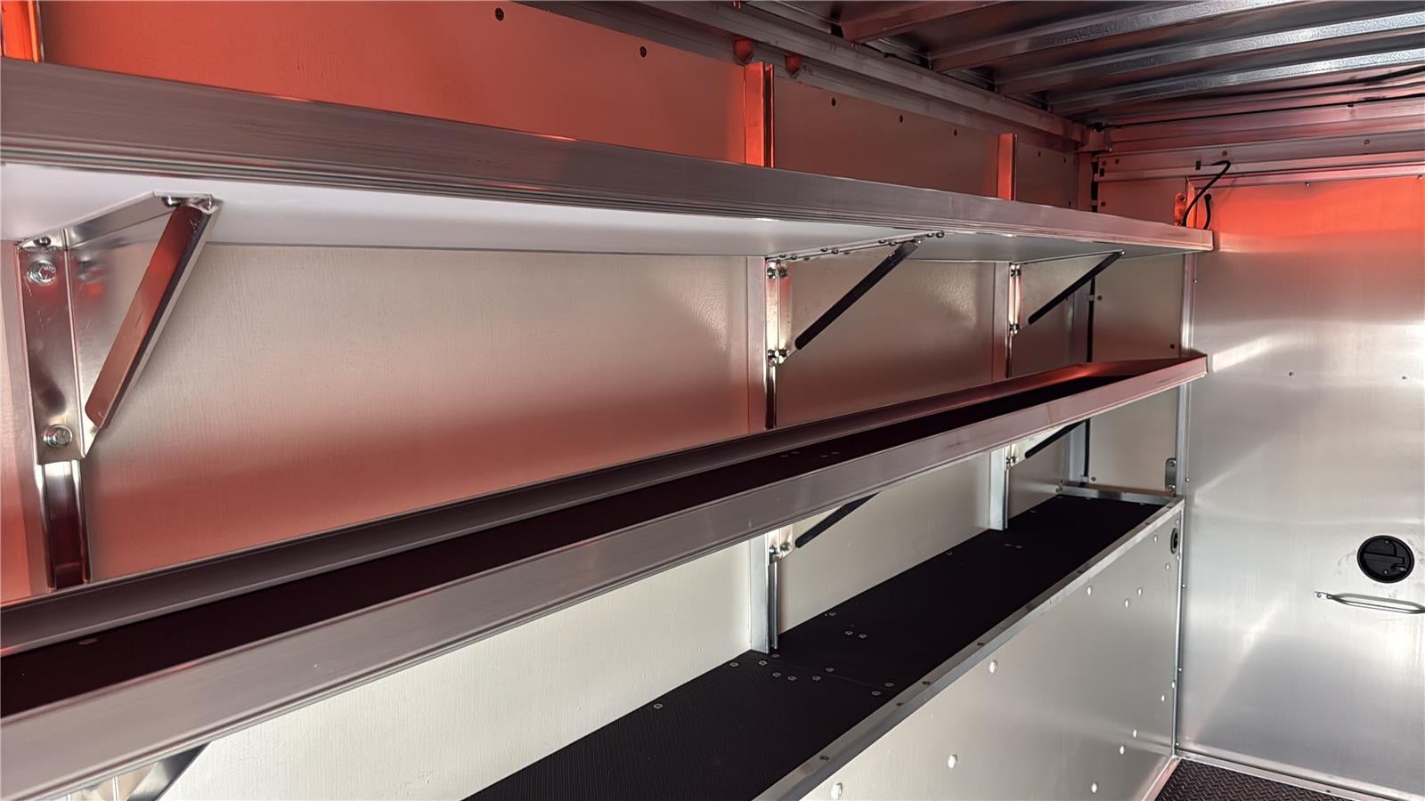 2027 Ford E305t E-350 SRW