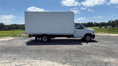 2024 Ford E-Series Cutaway Base