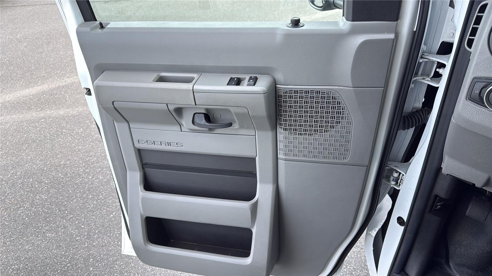 2023 Ford E-Series Cutaway Cutwy