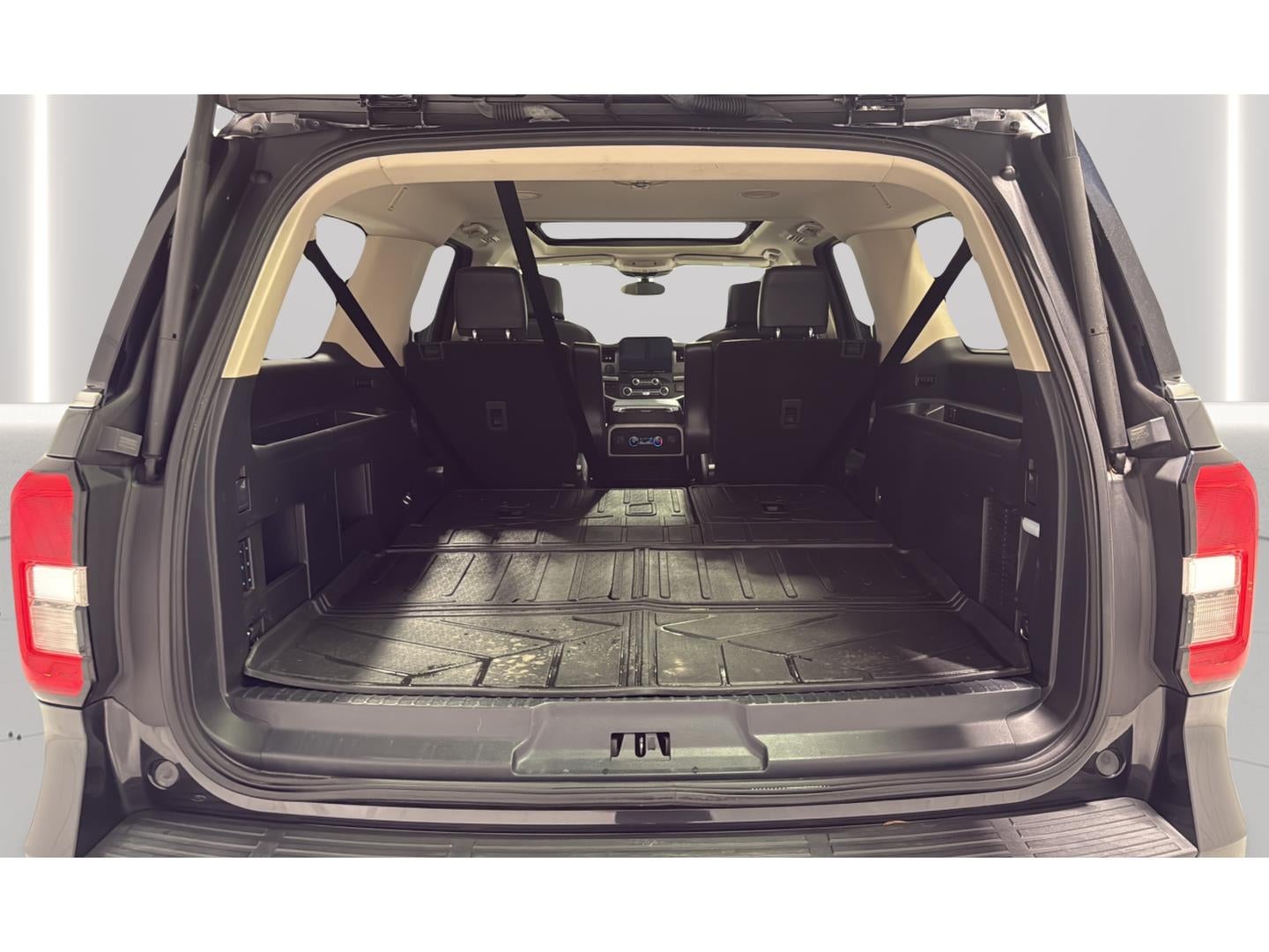 2022 Ford Expedition Max XLT