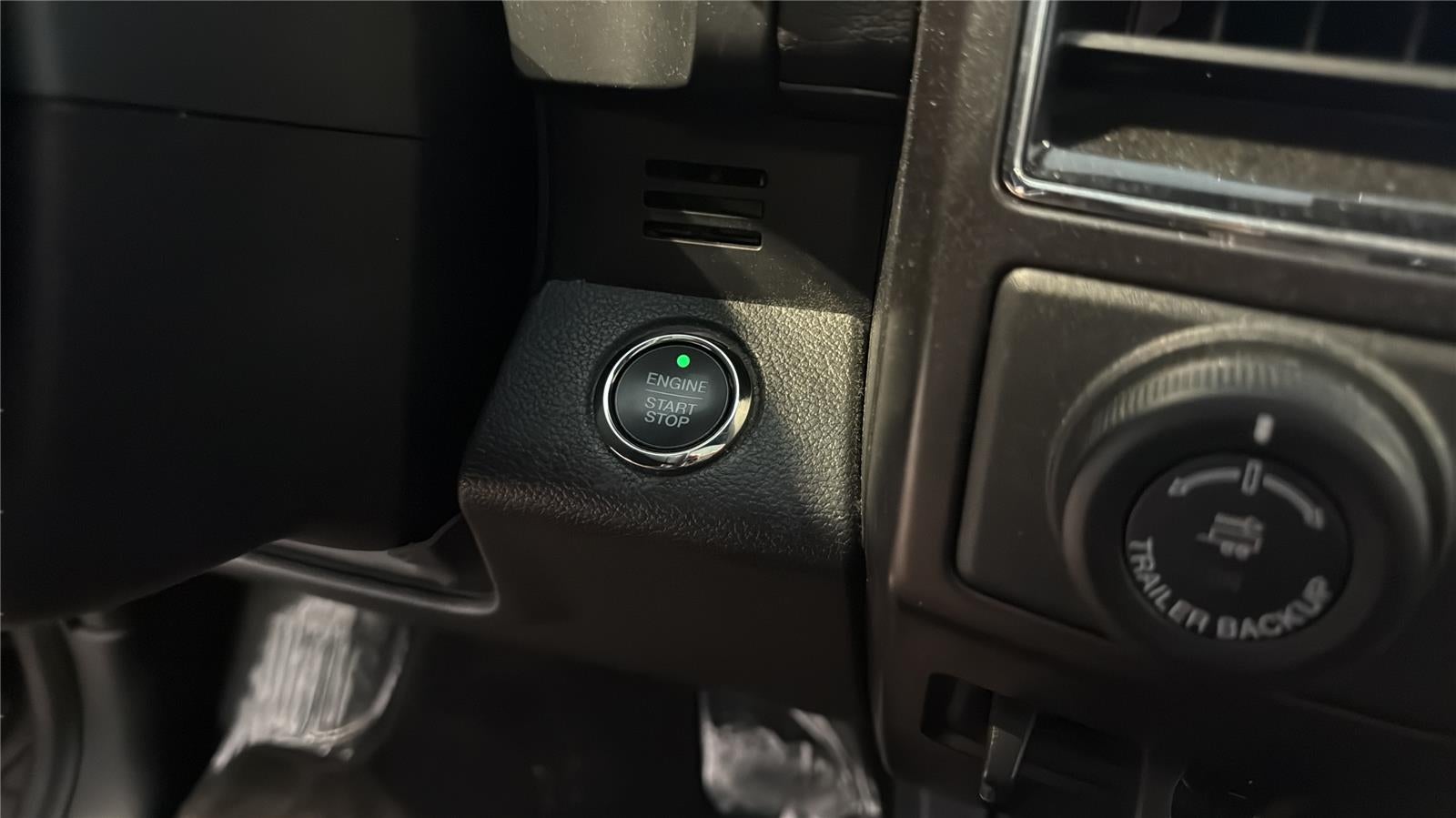 2020 Ford Expedition Limi