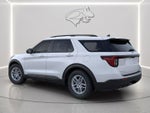 2026 Ford Explorer Xlt