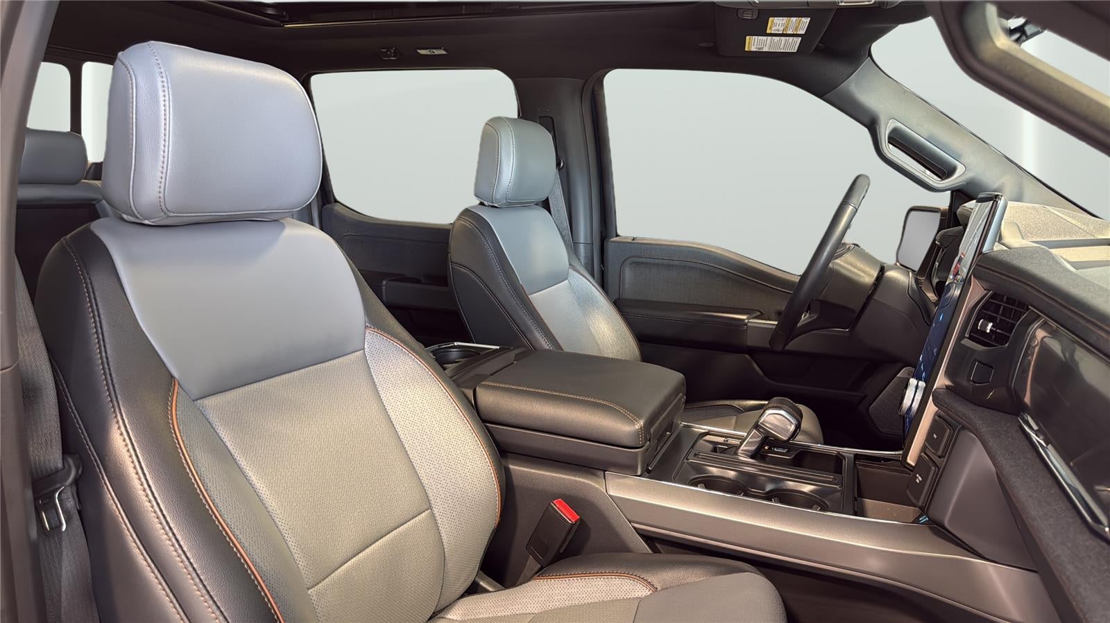 2024 Ford F-150 Lightning LARIAT
