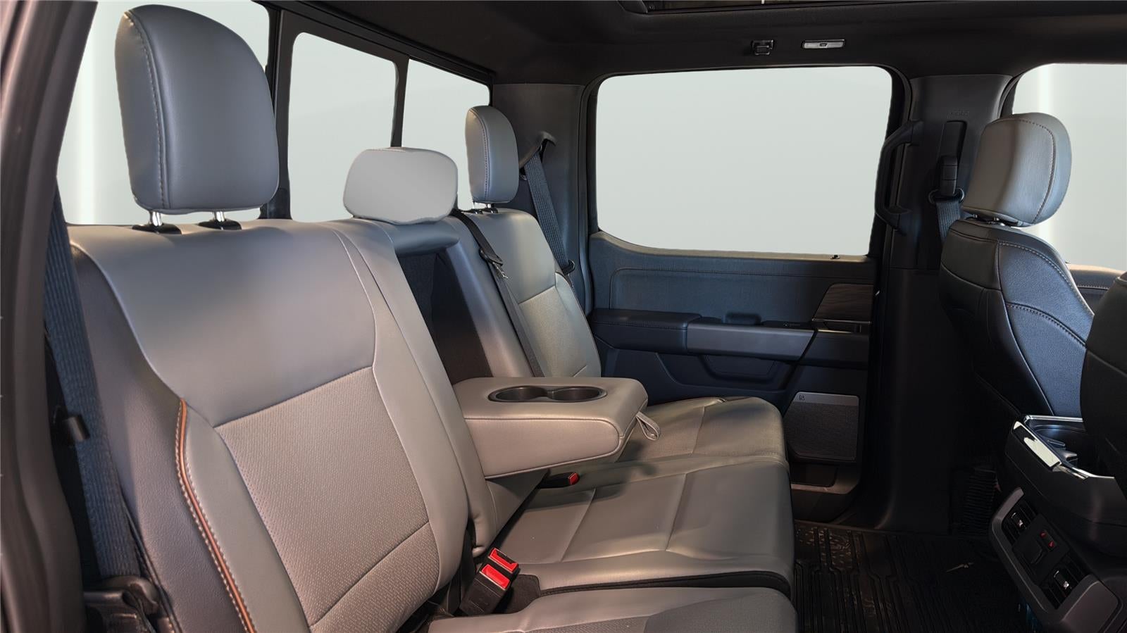 2024 Ford F-150 Lightning LARIAT