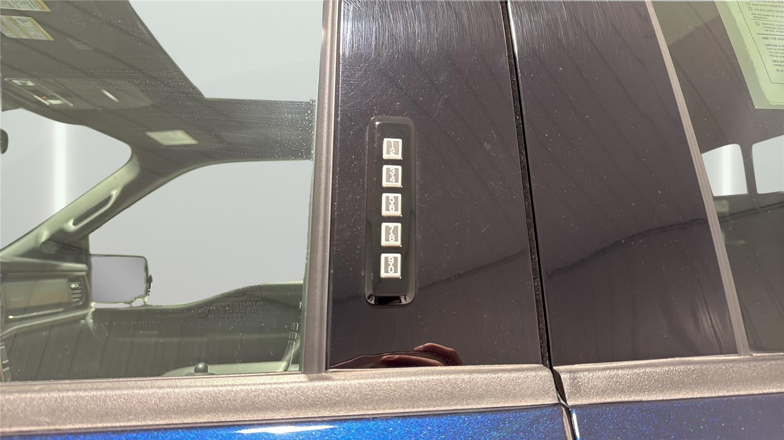 2024 Ford F-150 Lightning LARIAT