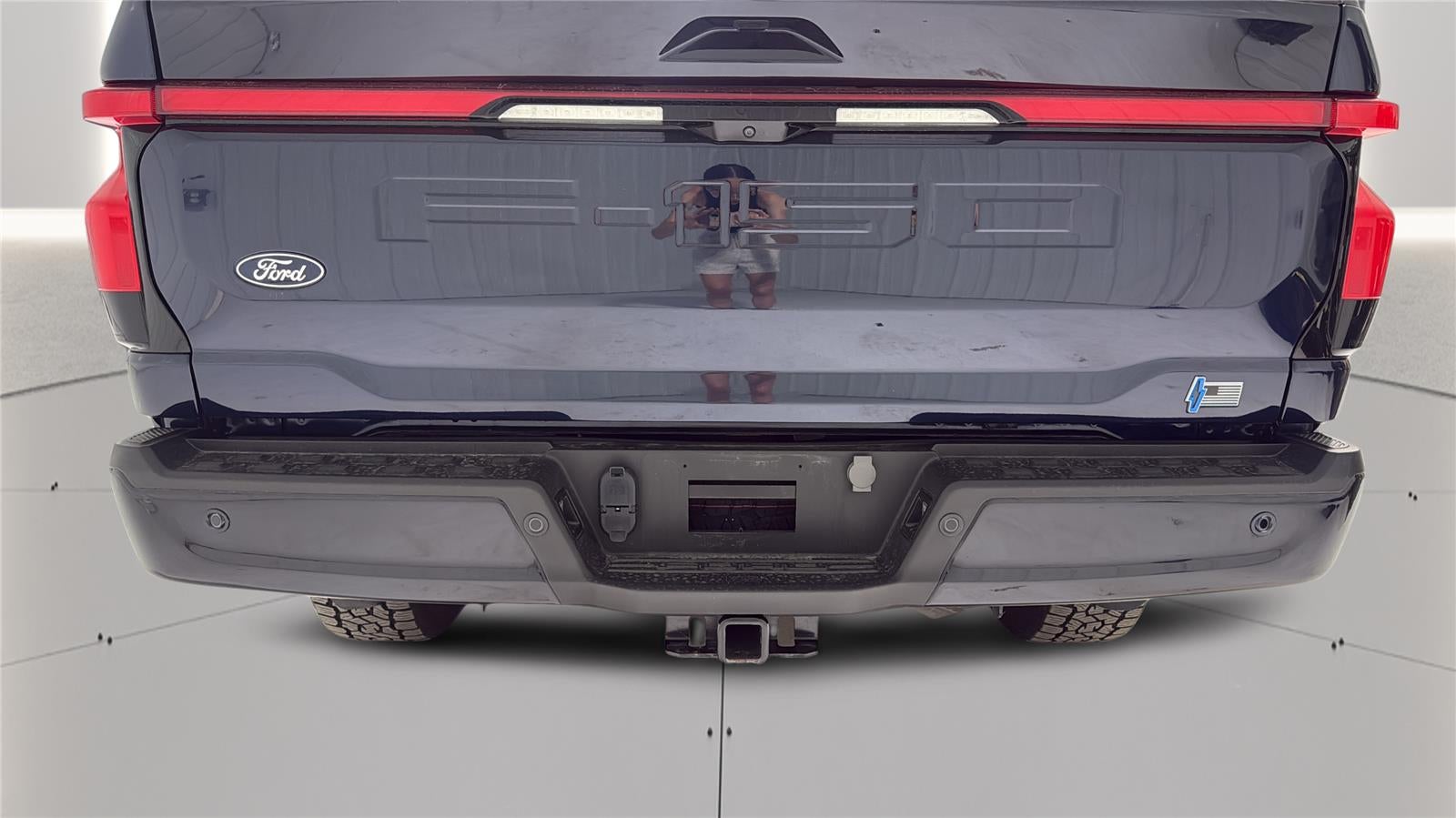 2024 Ford F-150 Lightning LARIAT