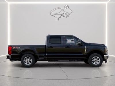 2027 Ford Super Duty F-250 XLT