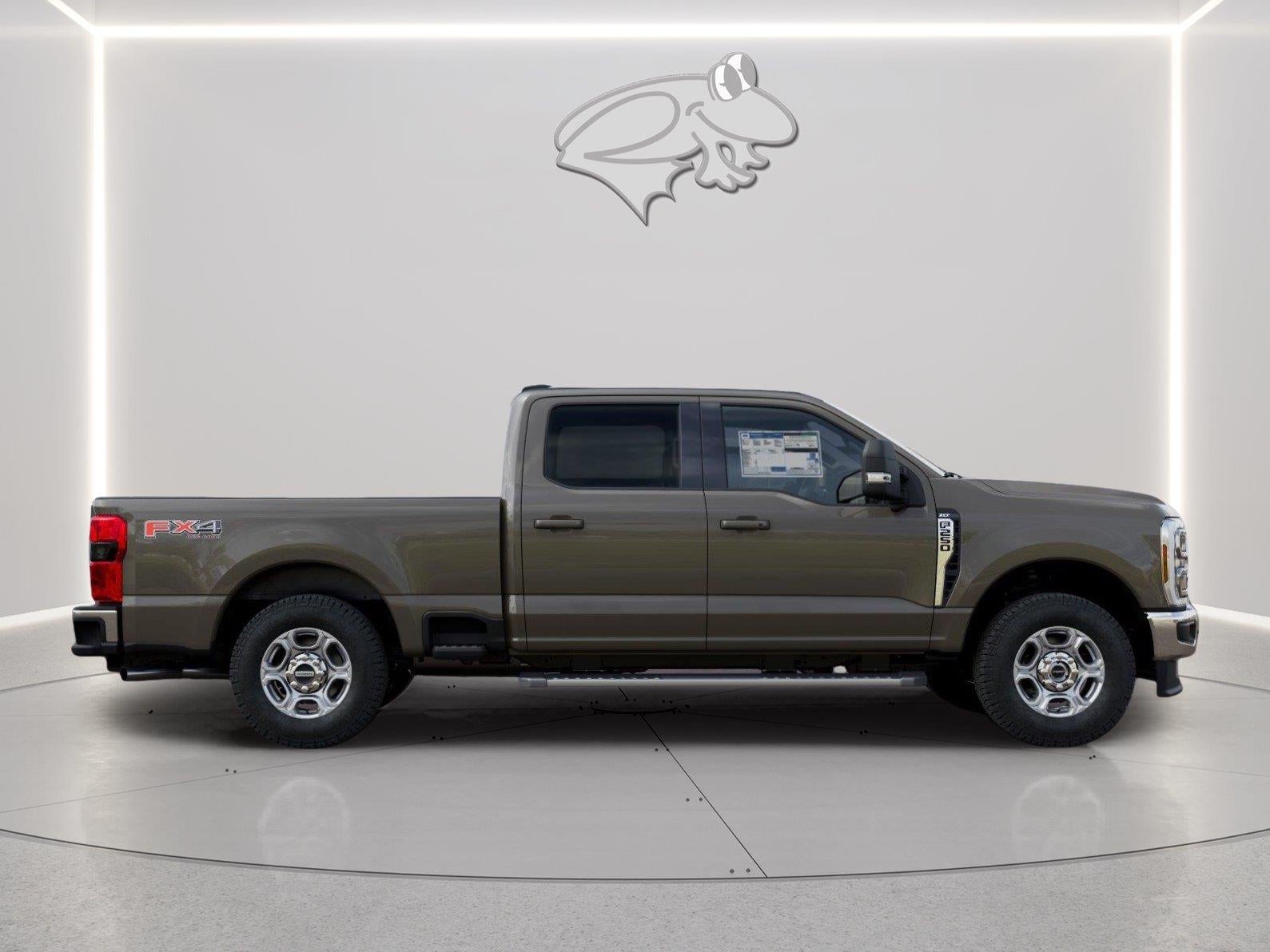 2027 Ford Super Duty F-250 XLT