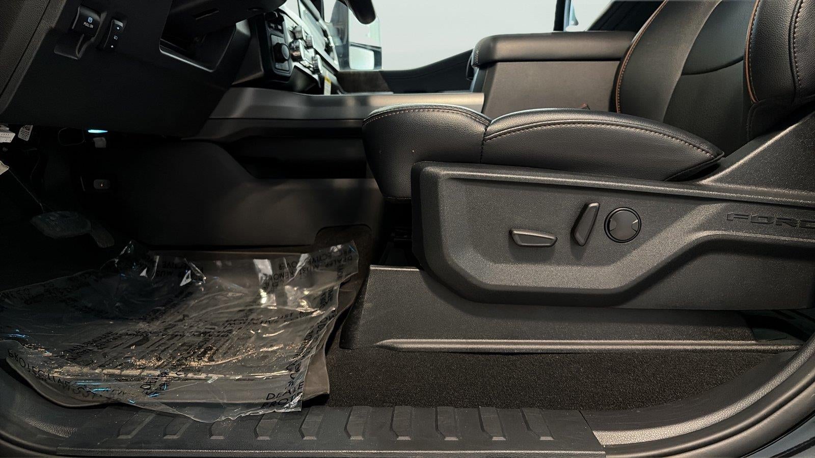 2025 Ford Super Duty F-350 Lariat