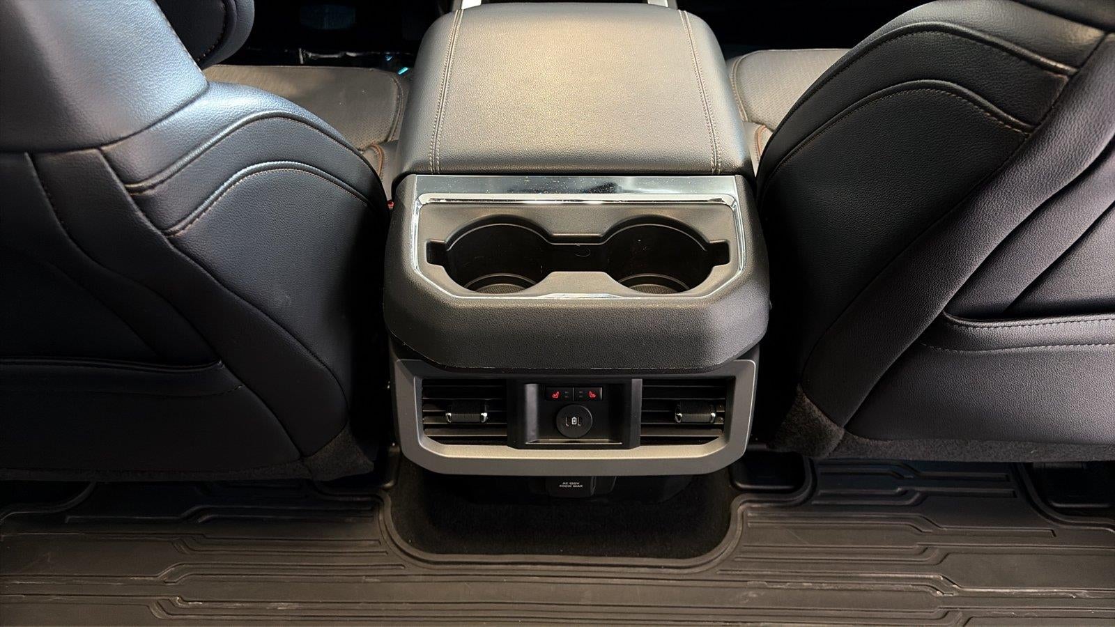 2025 Ford Super Duty F-350 Lariat