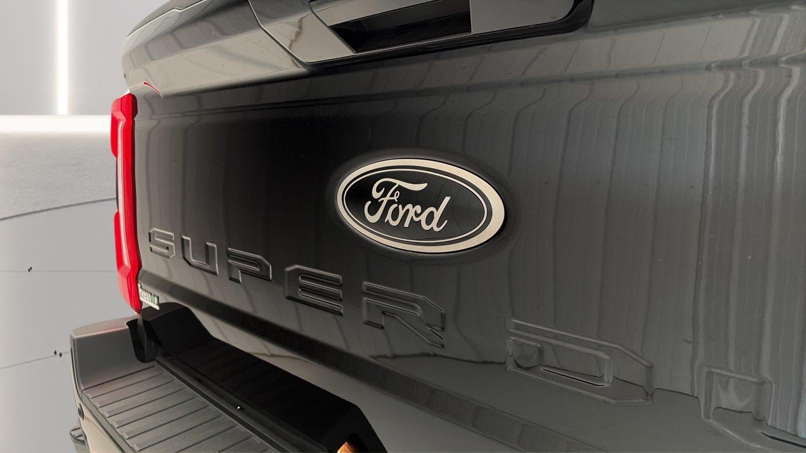 2025 Ford Super Duty F-350 Lariat