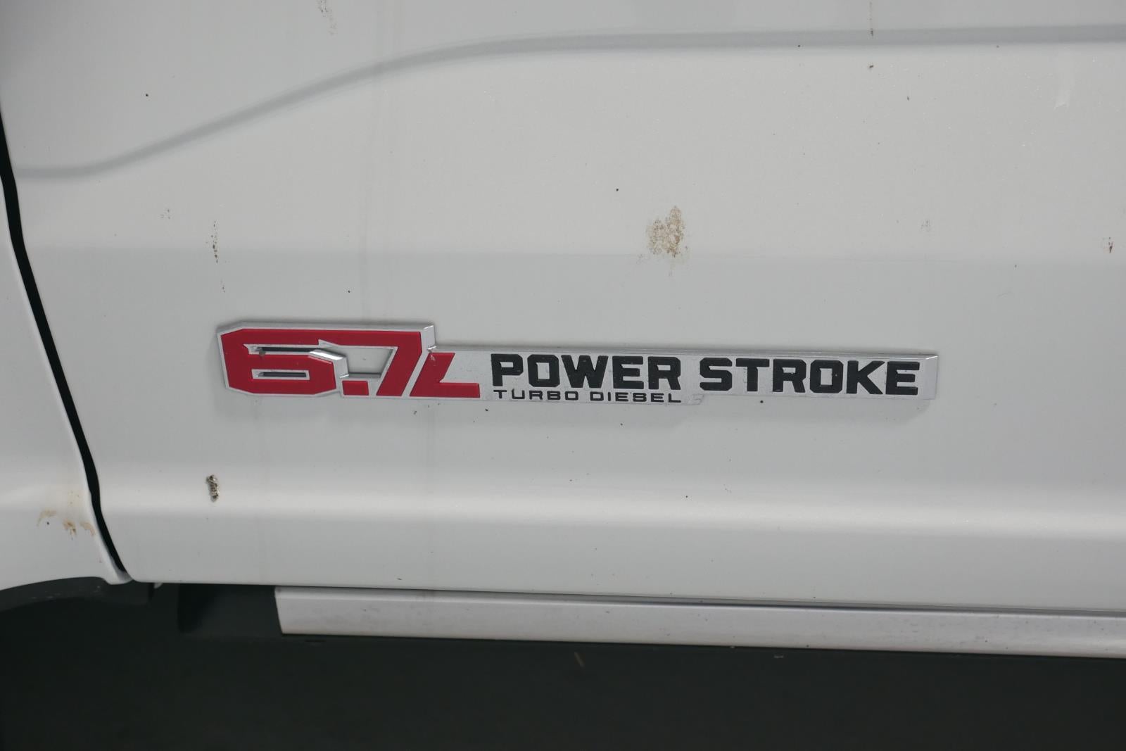 2025 Ford Super Duty F-350 DRW Platinum