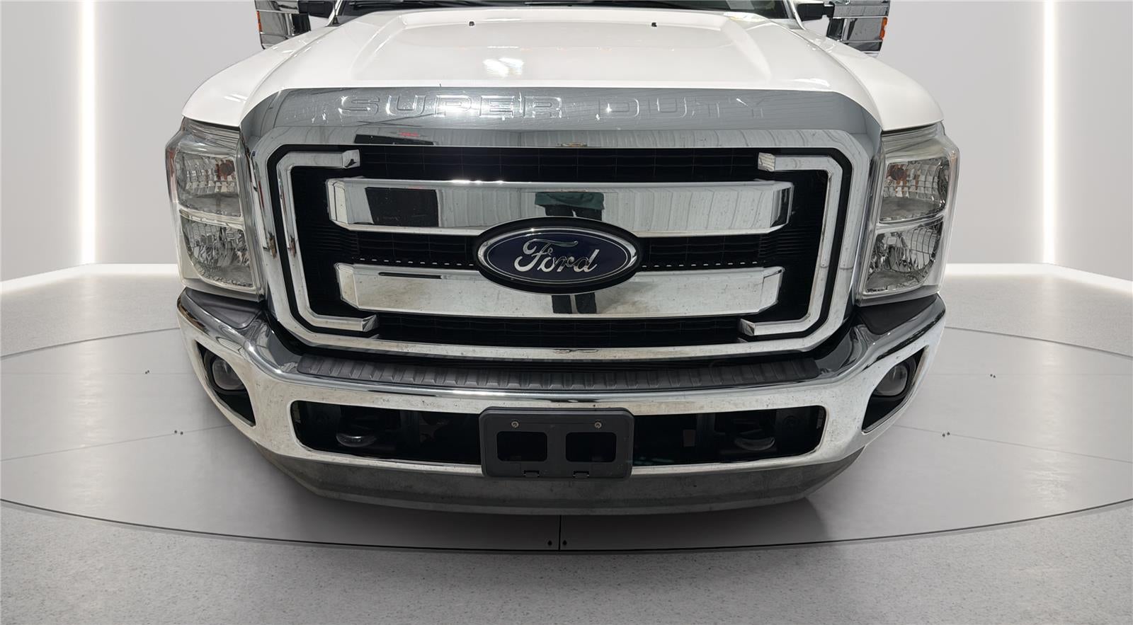 2013 Ford Super Duty F-350 DRW Lariat